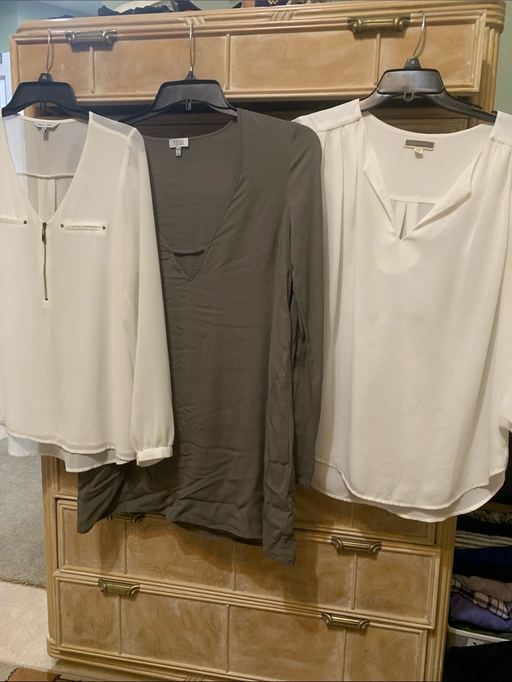 TOBI Olive V-Neck Long Sleeve Topi, 2 white tops